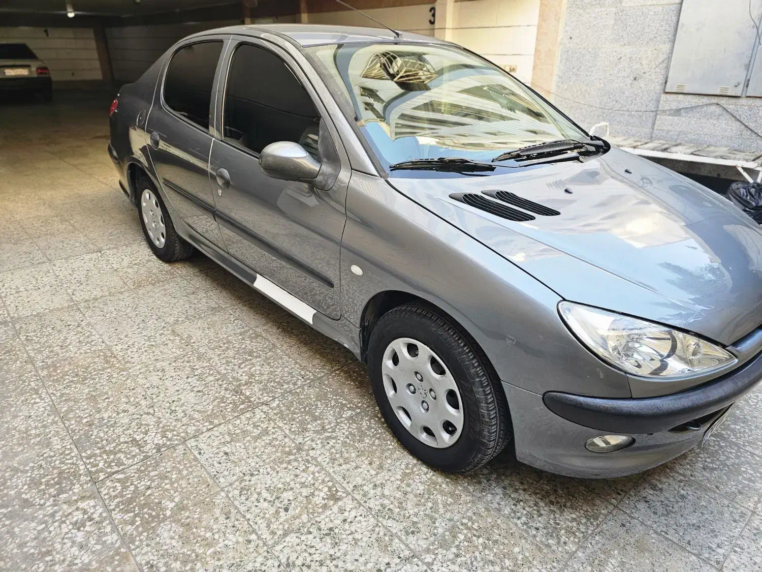 پژو ۲۰۶ صندوق دار v8 - 1397