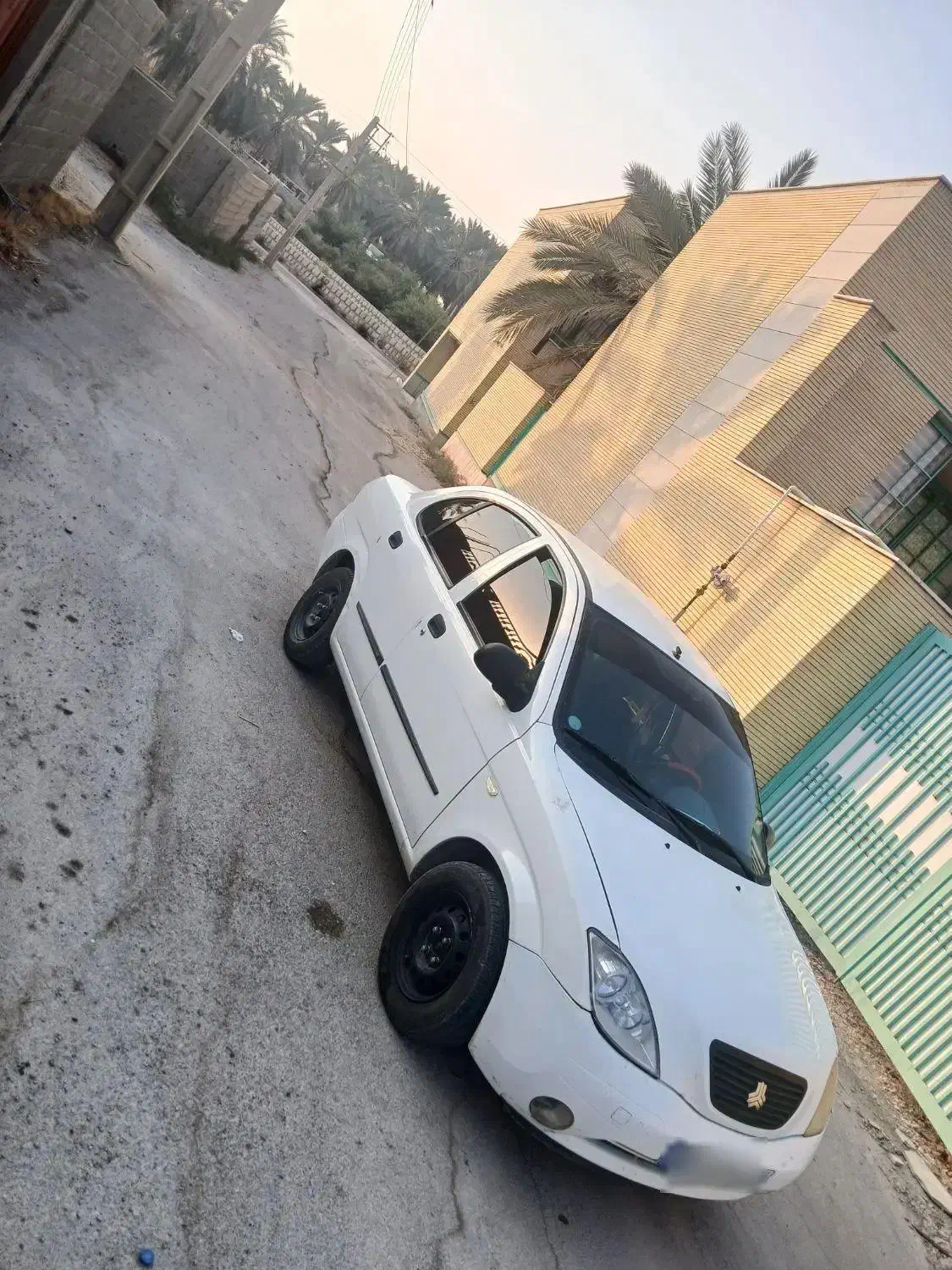 تیبا صندوق دار SX - 1400
