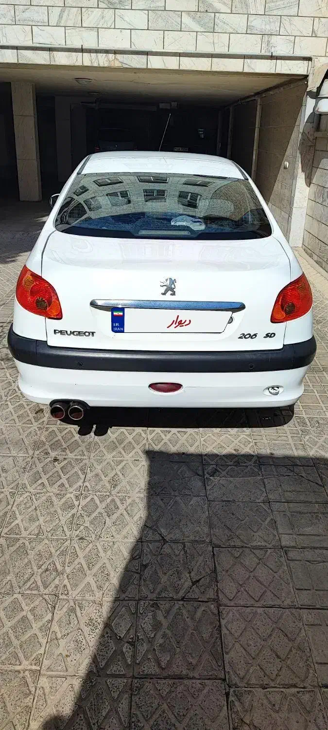 پژو ۲۰۶ صندوق دار v8 - 1393