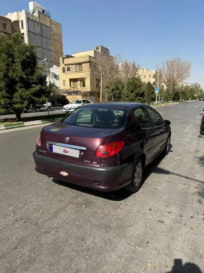 پژو ۲۰۶ صندوق دار v2 - 1390