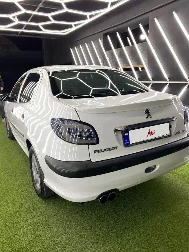 پژو ۲۰۶ صندوق دار v8 - 1395