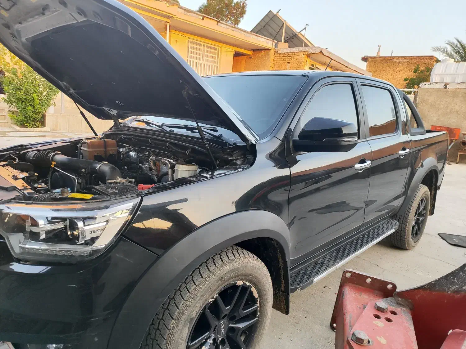 خودرو کی ام سی، T8 آگهی ann_20822452