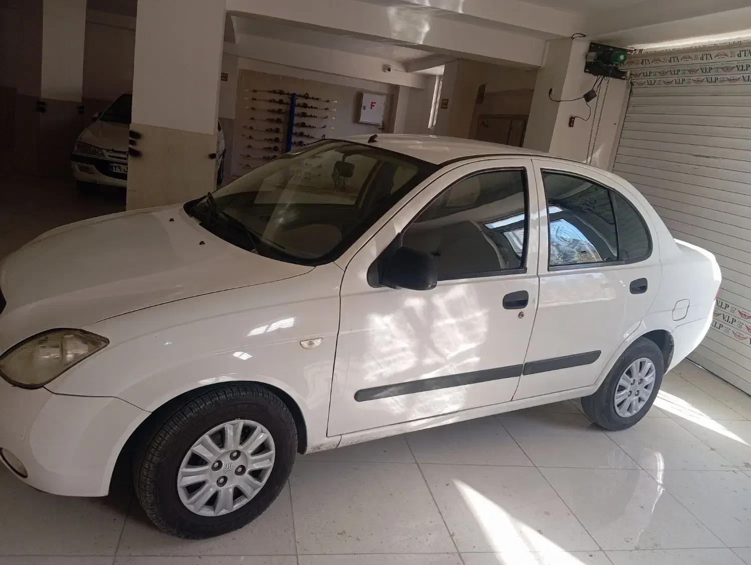 تیبا صندوق دار SX - 1390