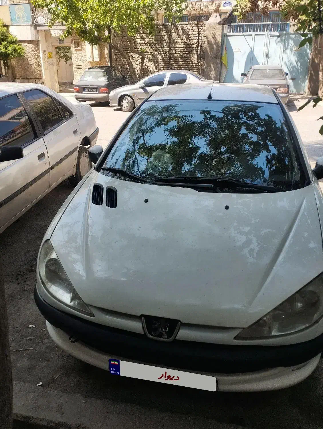 پژو ۲۰۶ صندوق دار v8 - 1393