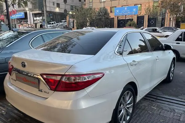 تویوتا کمری XLE - 2015