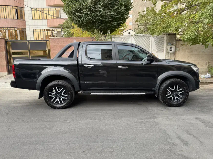خودرو کی ام سی، T8 آگهی ann_20824553