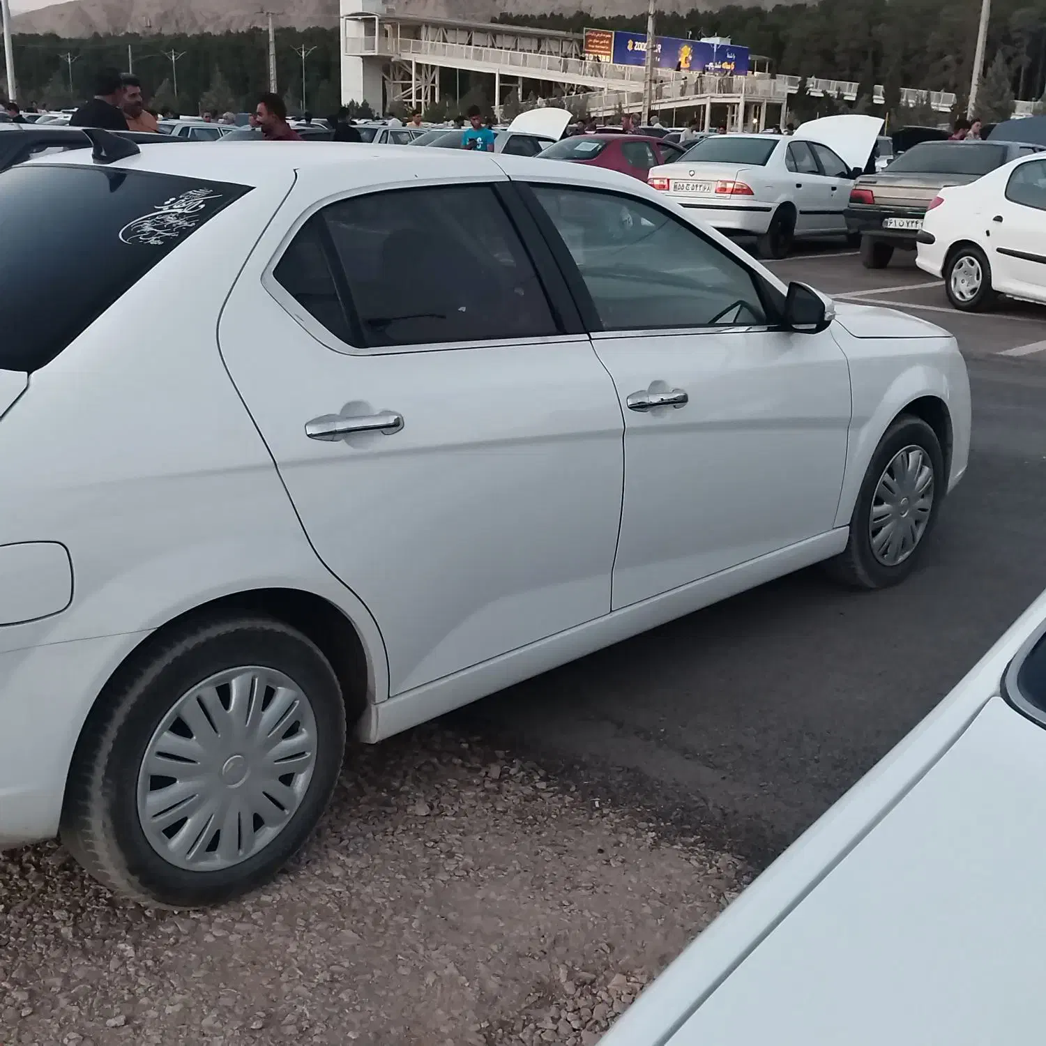 دنا پلاس ۵ دنده EF7 - 1402