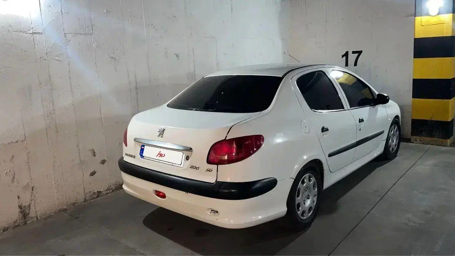 پژو ۲۰۶ صندوق دار v8 - 1393