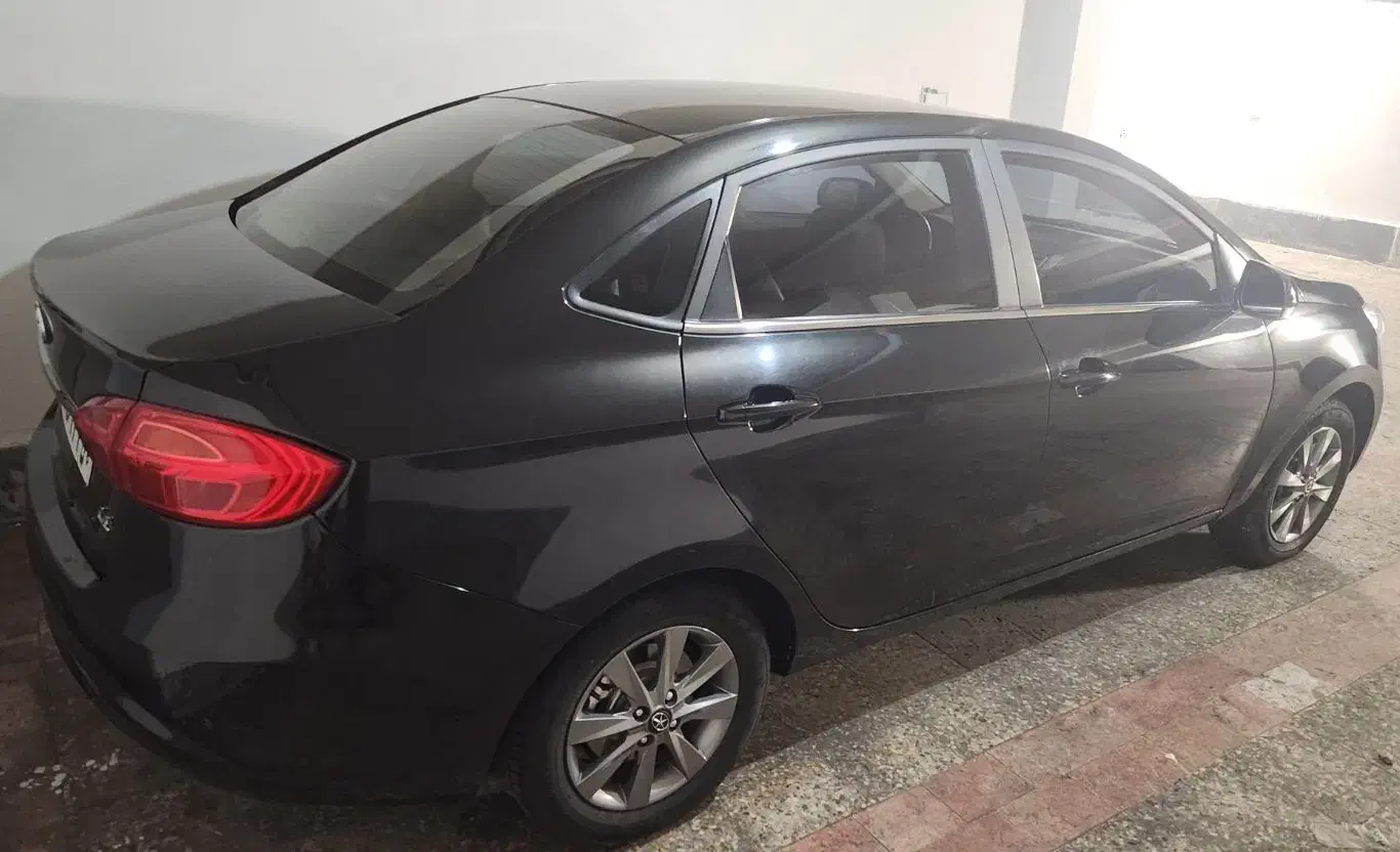 جک J4 اتوماتیک آپشنال - 1402
