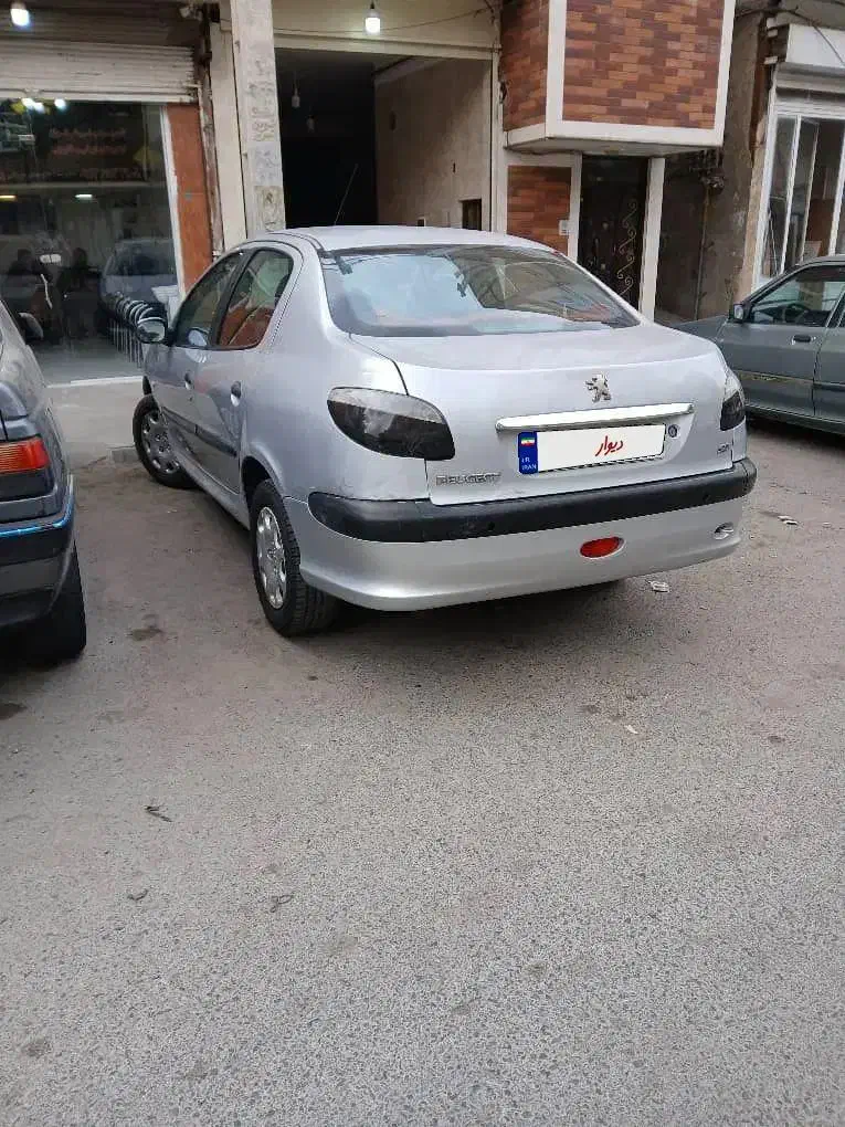 پژو ۲۰۶ صندوق دار v8 - 1388