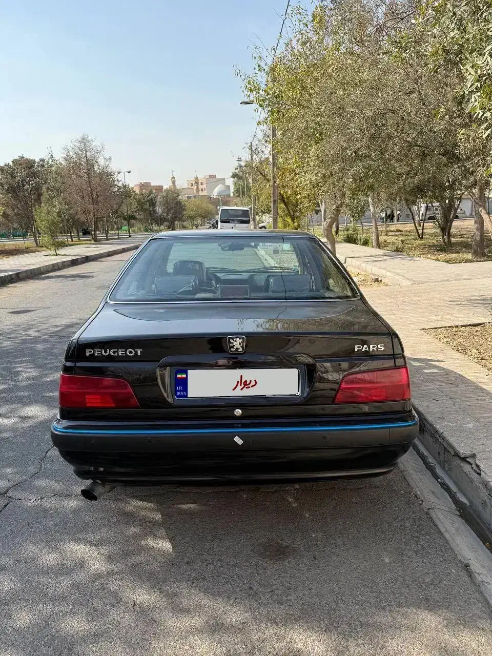 پژو پارس XU7P - 1402