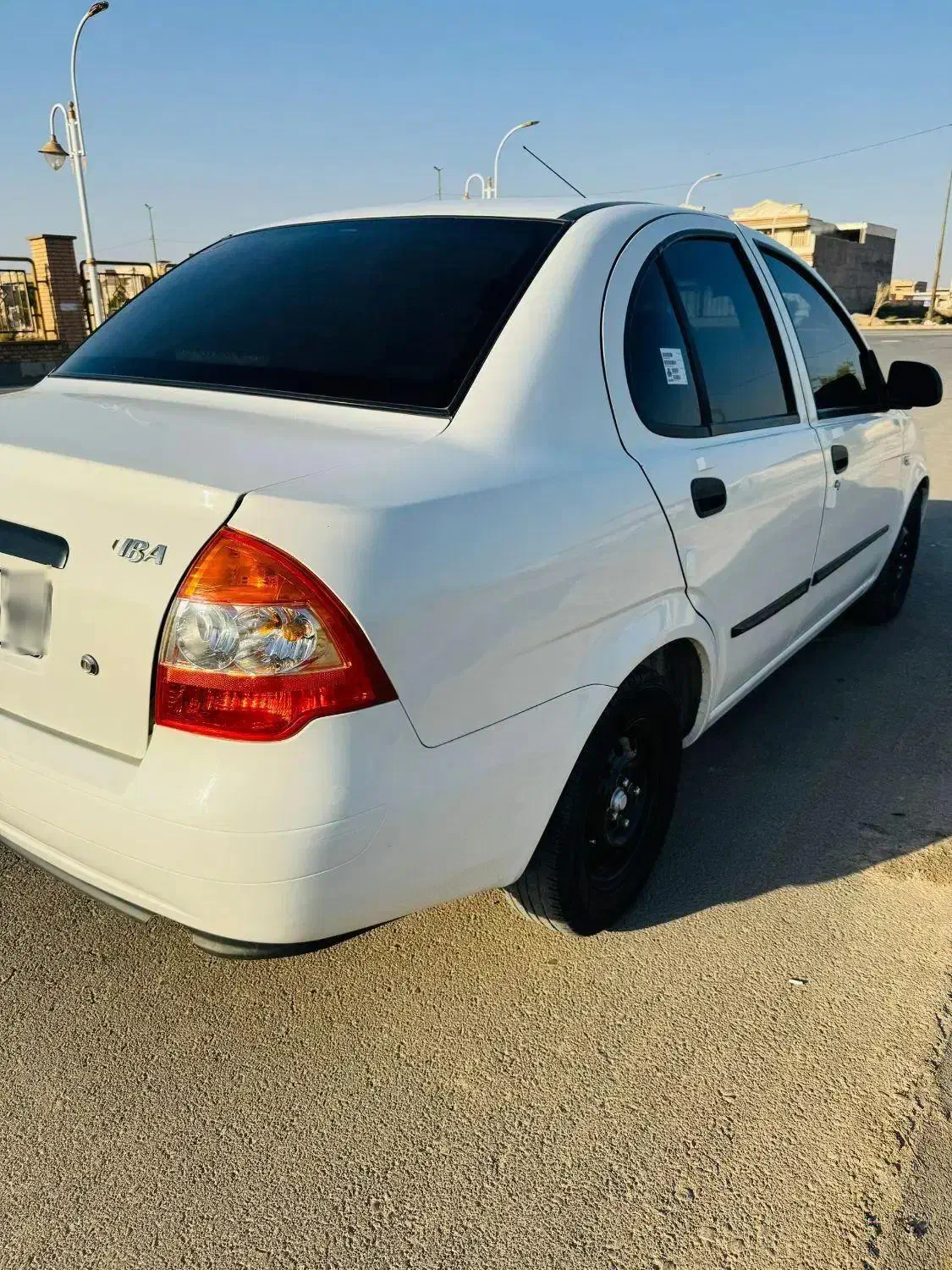 تیبا صندوق دار SX - 1400