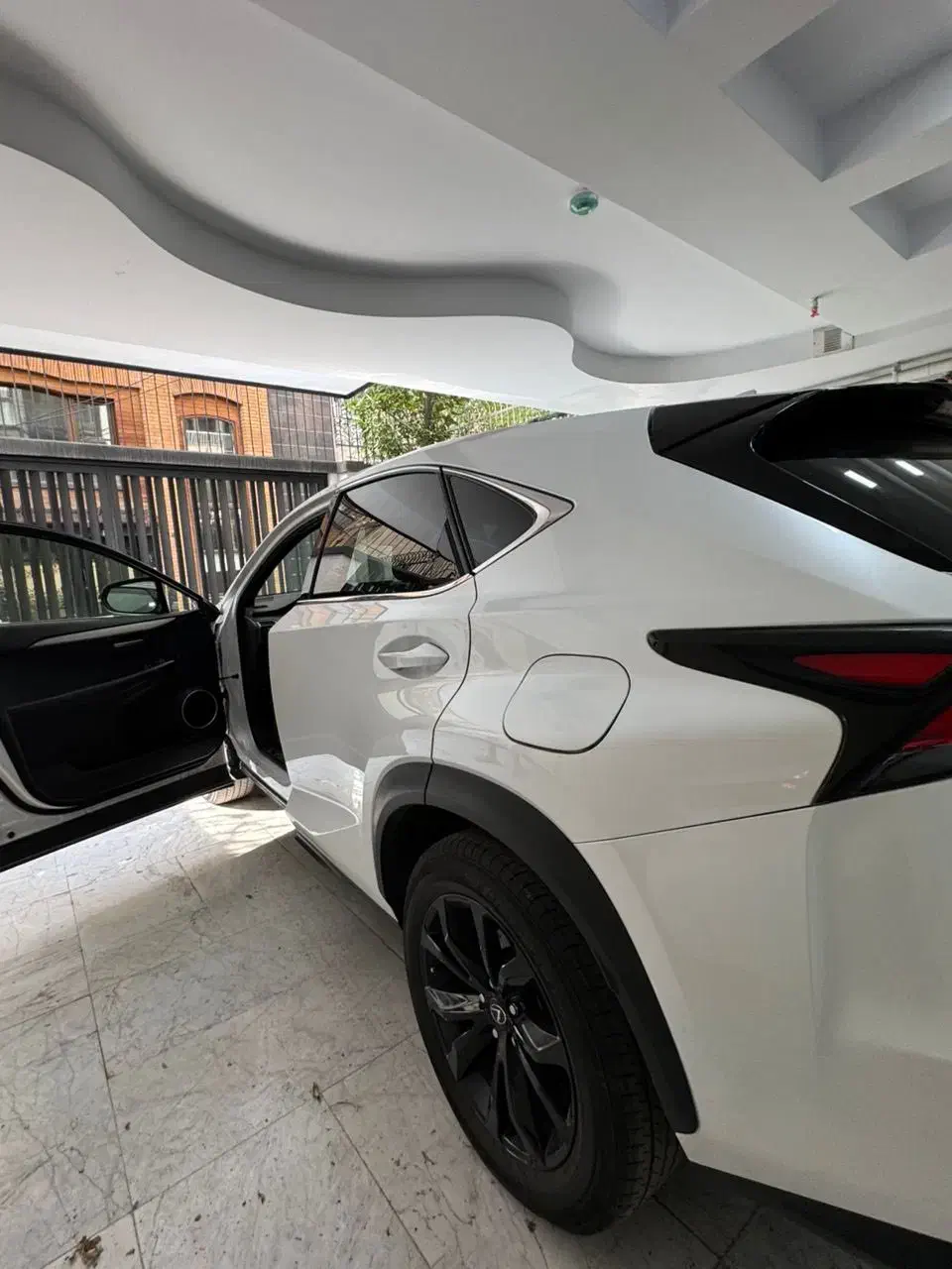 لکسوس NX هیبرید 300H Fsport - 2017