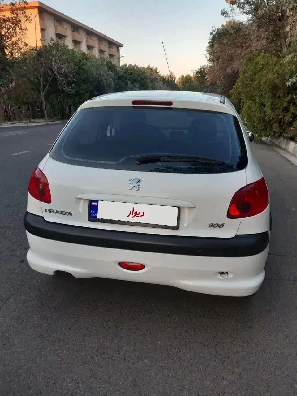 پژو 206 تیپ 2 - 1396