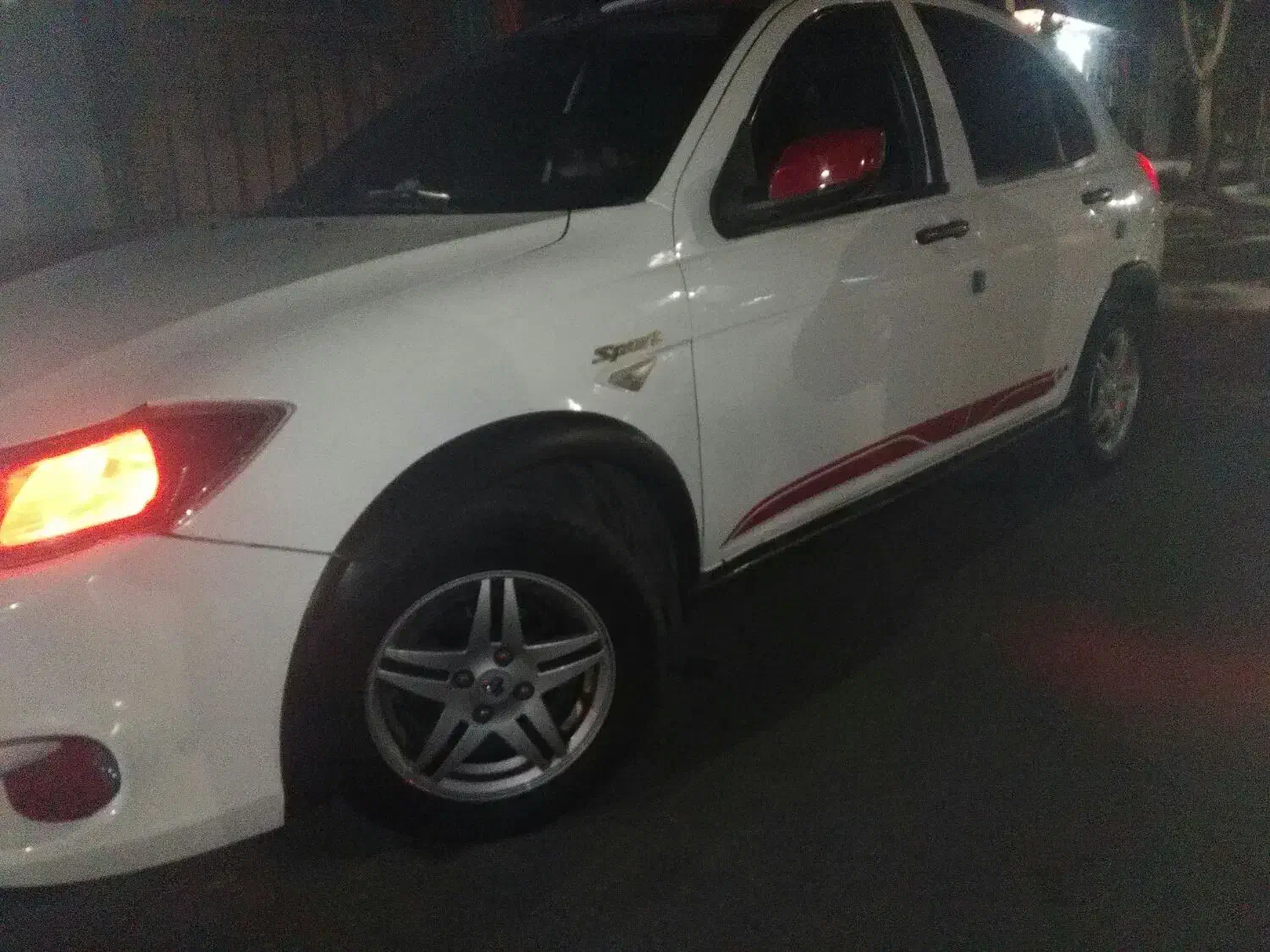 خودرو کوییک، R آگهی ann_20830150