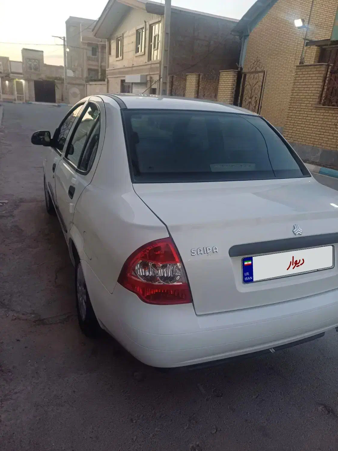 تیبا صندوق دار SX - 1400