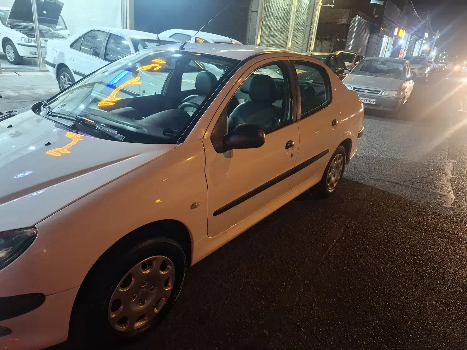 پژو ۲۰۶ صندوق دار v8 - 1390