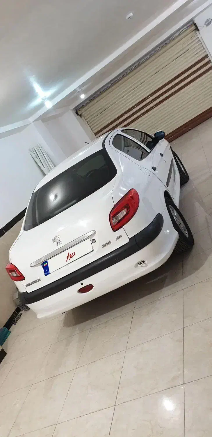 پژو ۲۰۶ صندوق دار v8 - 1393