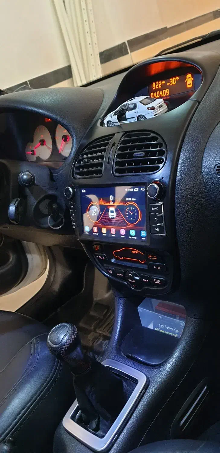 پژو ۲۰۶ صندوق دار v8 - 1393