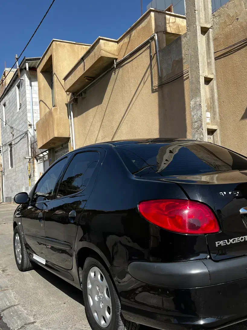 پژو ۲۰۶ صندوق دار v8 - 1394