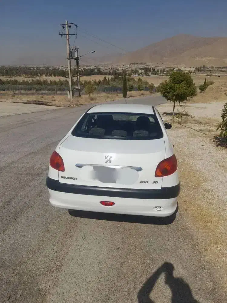 خودرو پژو، ۲۰۶ صندوق دار آگهی ann_20831104