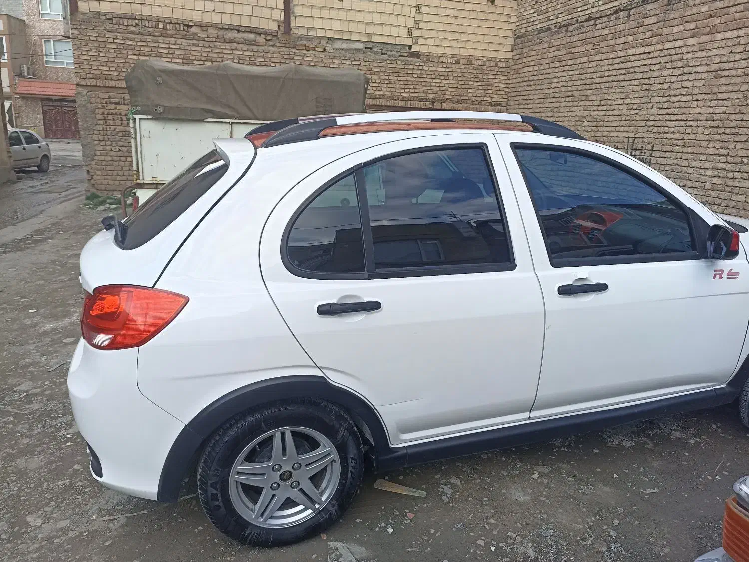 کوییک R دنده‌ای - 1399