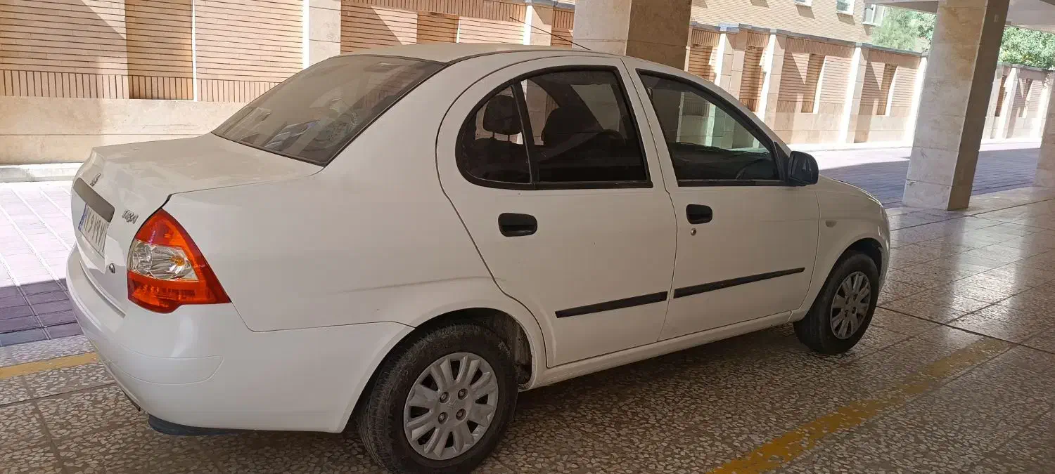 تیبا صندوق دار SX - 1400