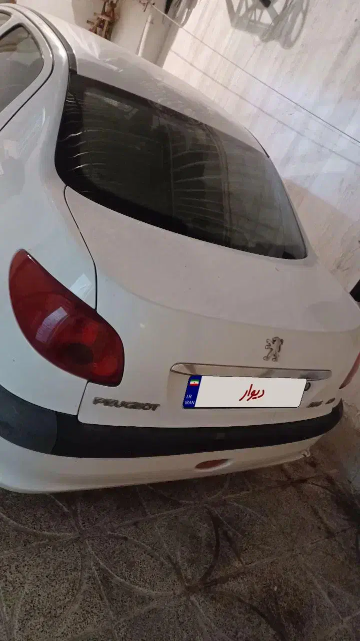 پژو ۲۰۶ صندوق دار v8 - 1394