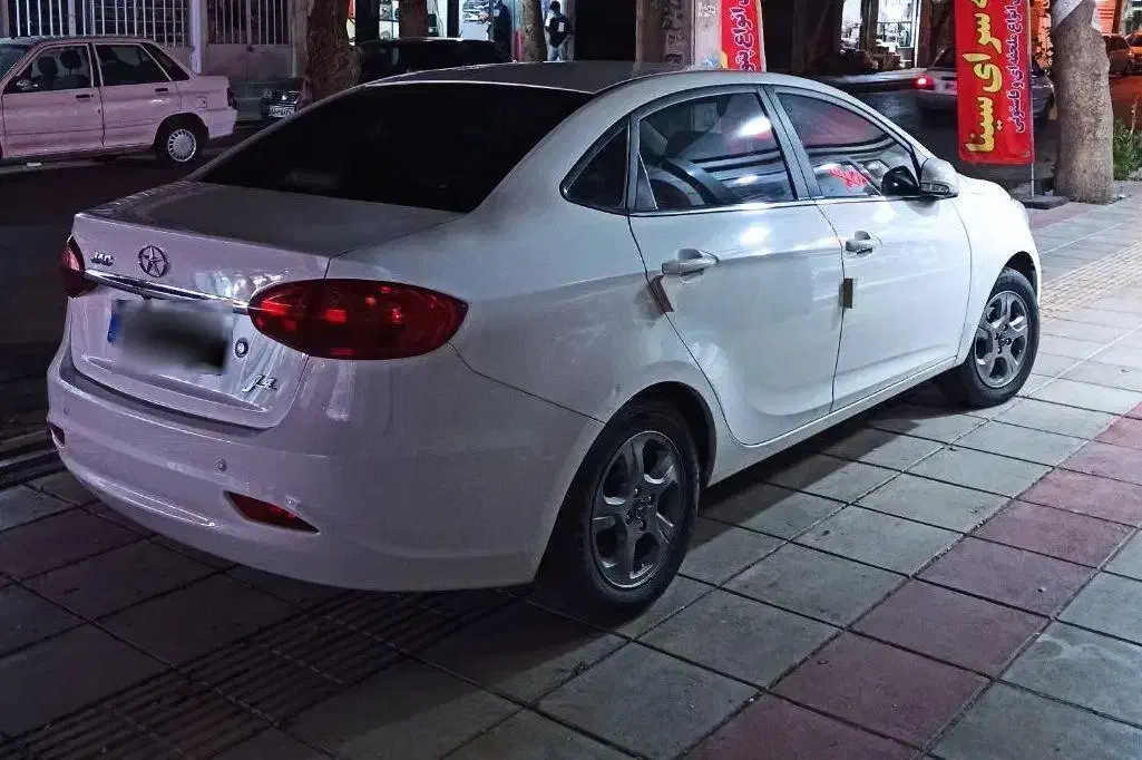 جک J4 اتوماتیک ساده - 1400