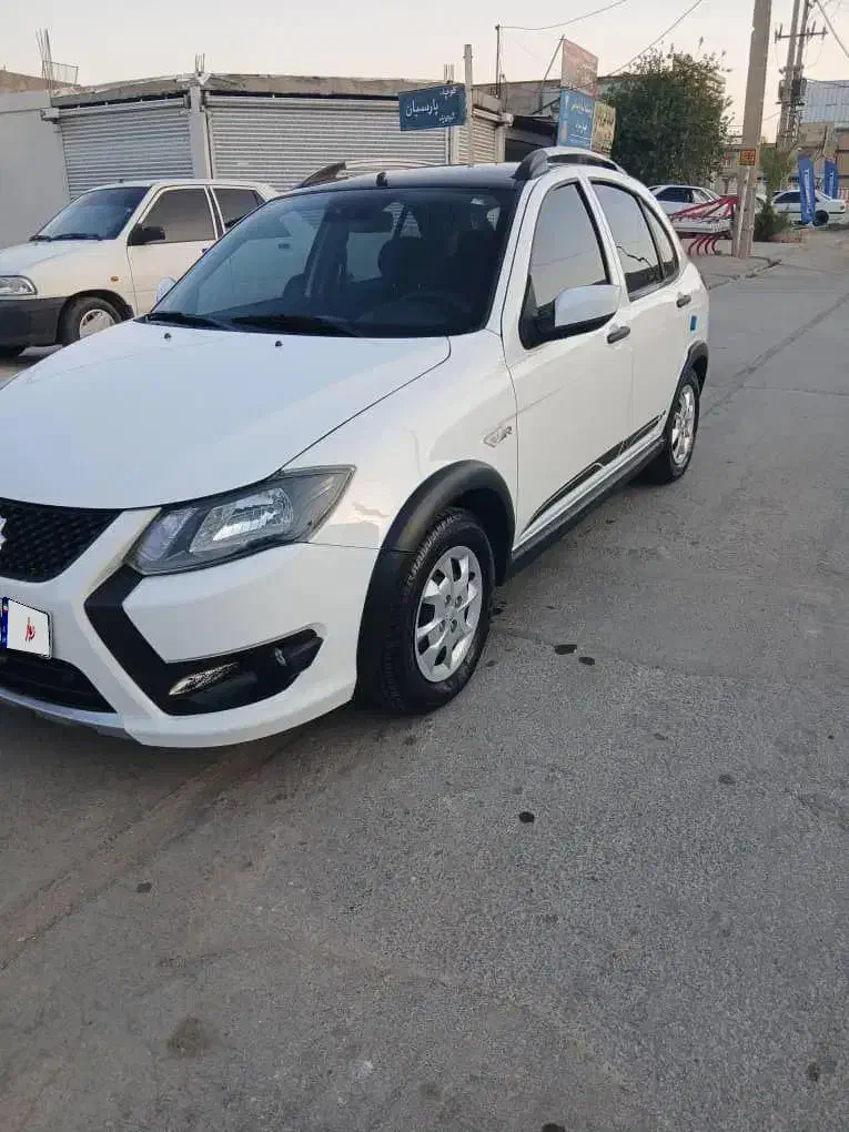 کوییک R دنده‌ای - 1402