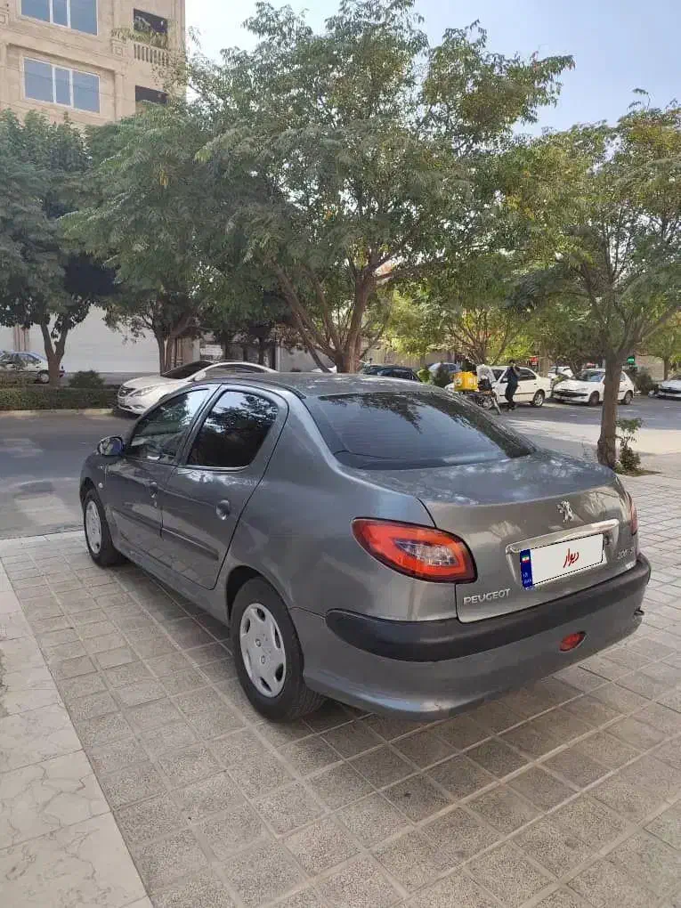 پژو ۲۰۶ صندوق دار v8 - 1388