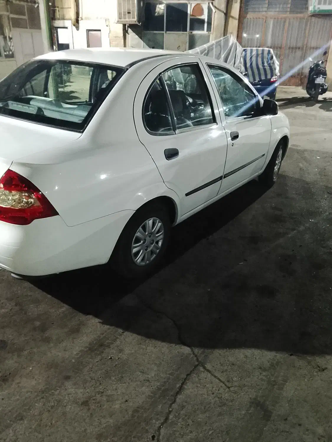 تیبا صندوق دار SX - 1398