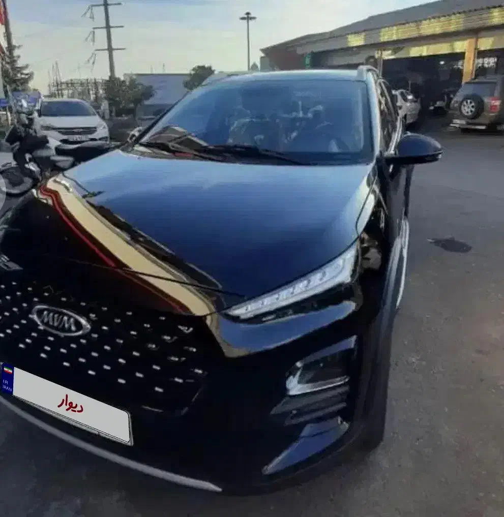ام وی ام X22 پرو دنده‌ای - 1402