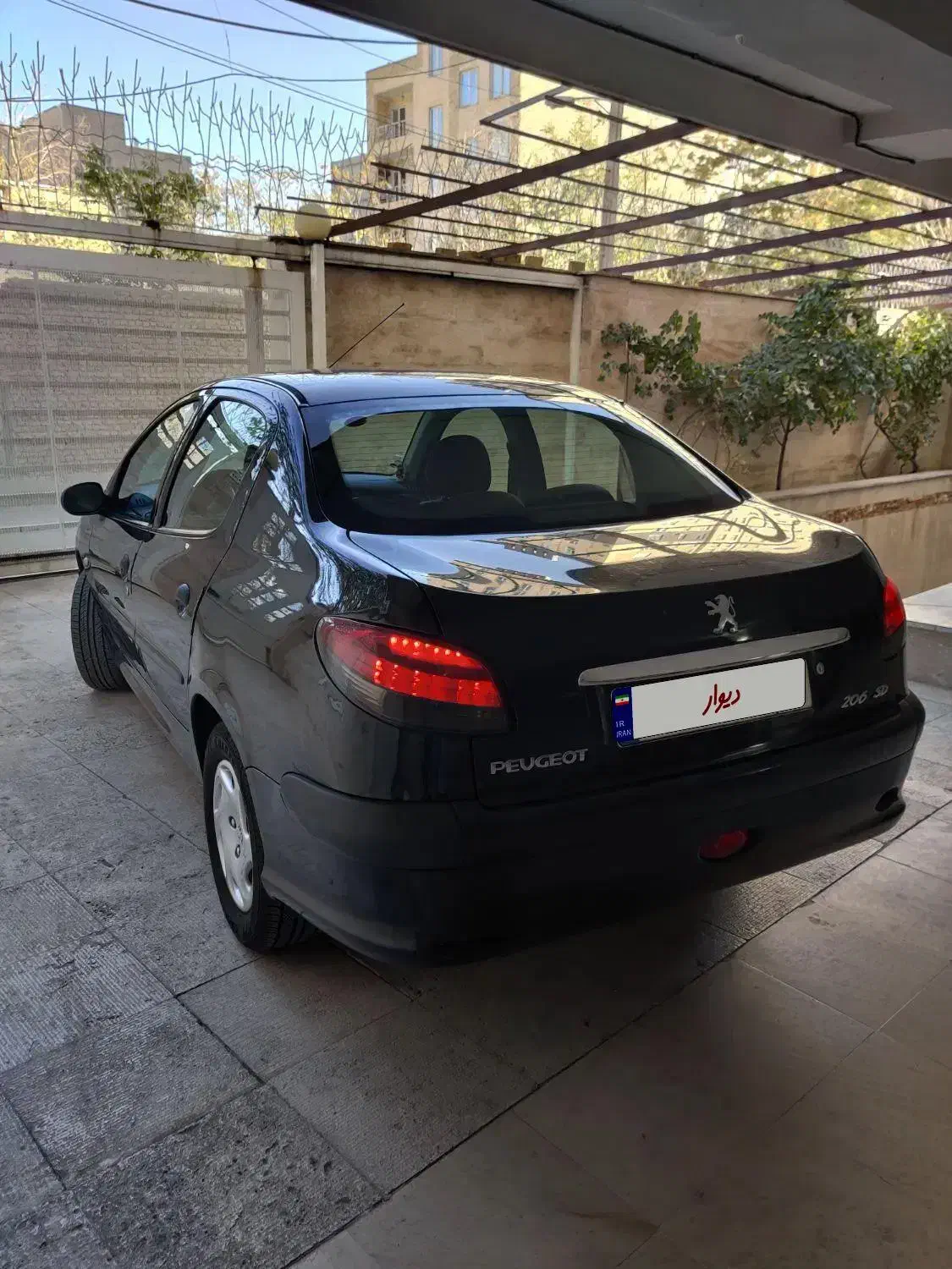 پژو ۲۰۶ صندوق دار v8 - 1386