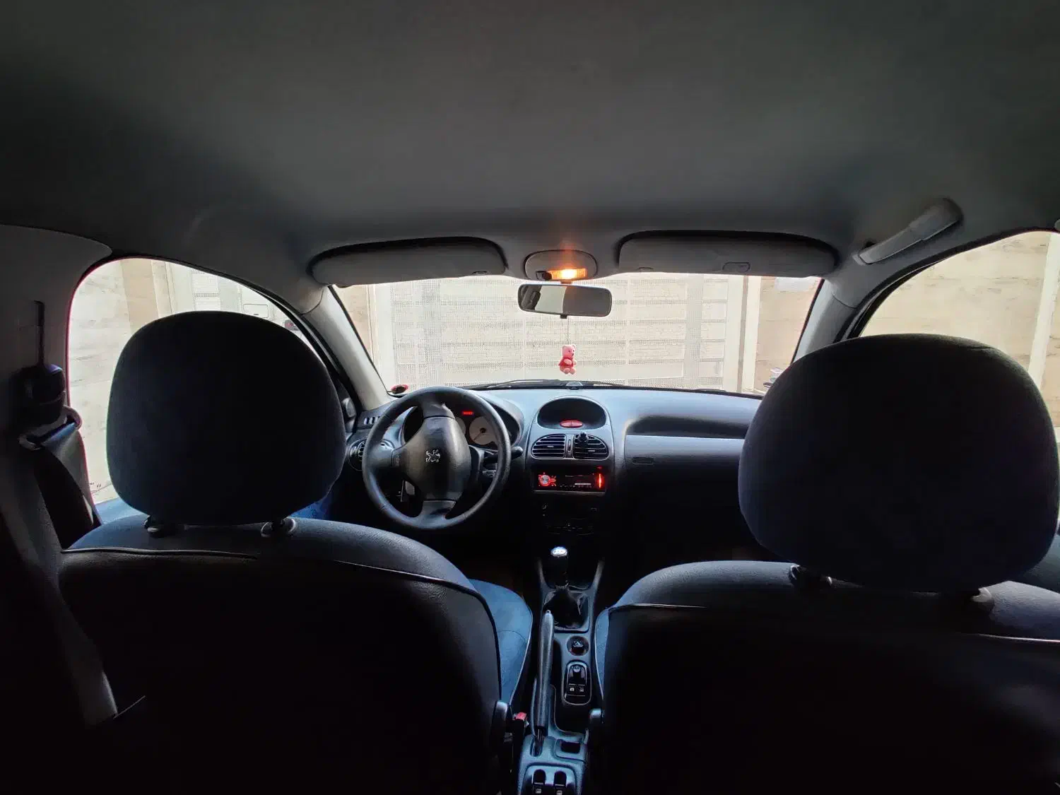 پژو ۲۰۶ صندوق دار v8 - 1386