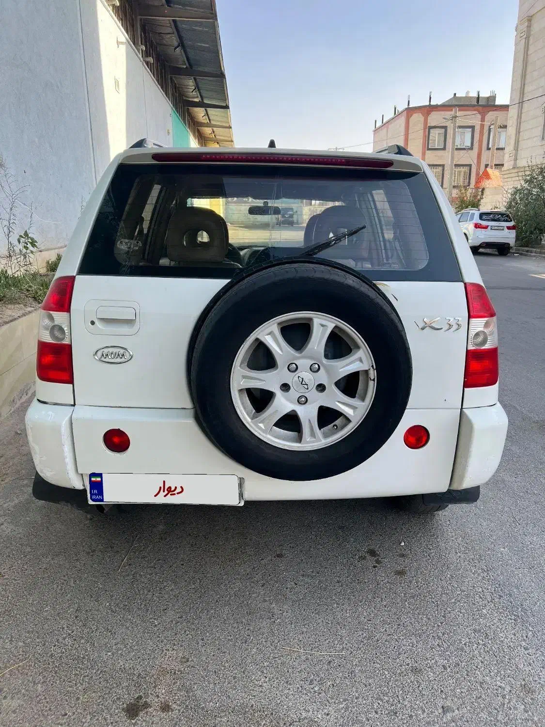 خودرو ام وی ام، X33 آگهی ann_20832856