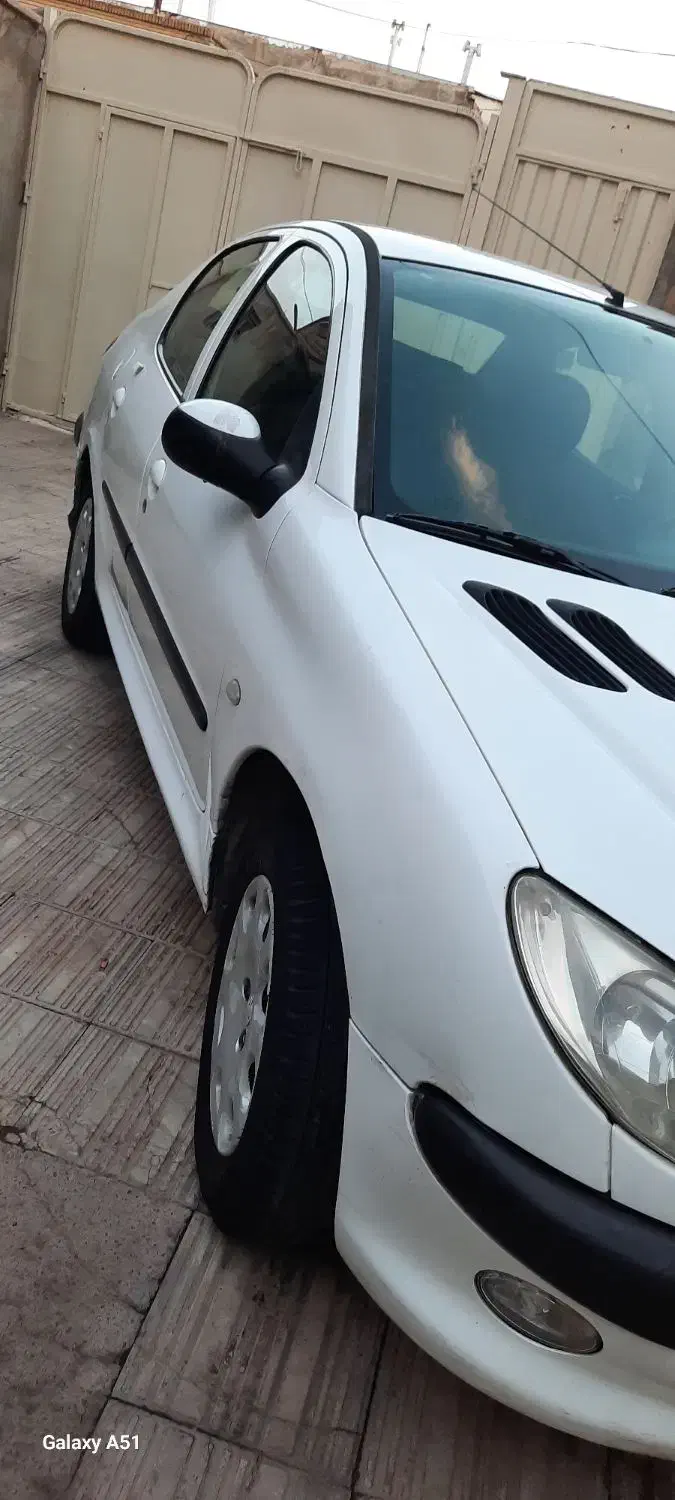 پژو ۲۰۶ صندوق دار v8 - 1396