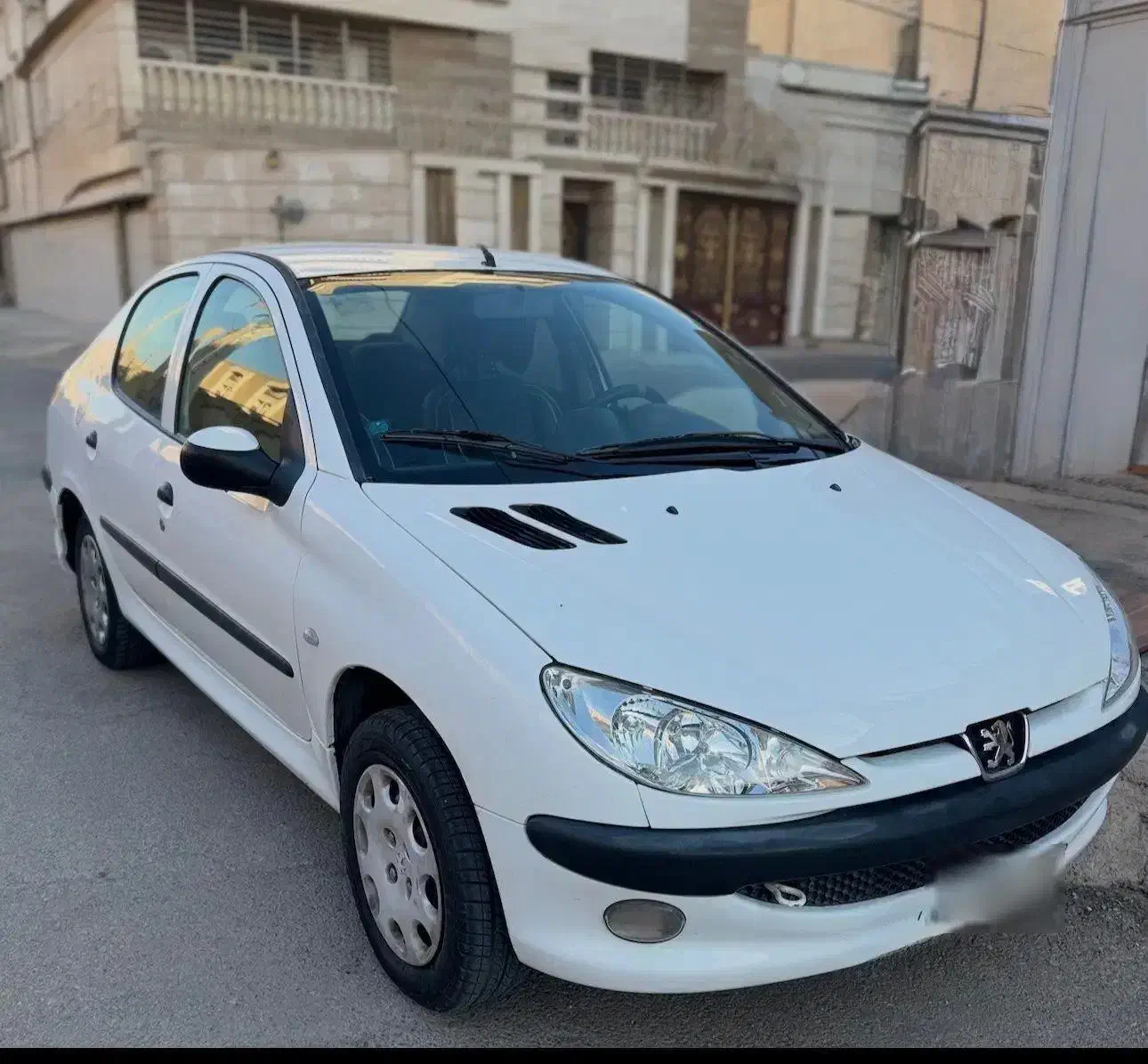 پژو ۲۰۶ صندوق دار v8 - 1393
