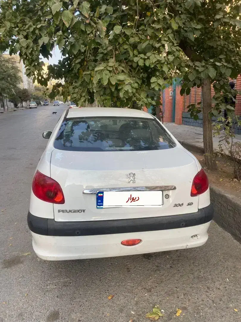 پژو ۲۰۶ صندوق دار v8 - 1396