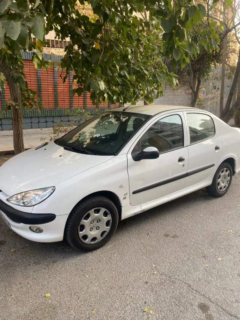 پژو ۲۰۶ صندوق دار v8 - 1396