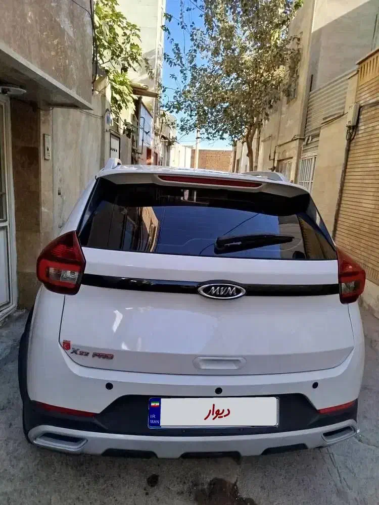 ام وی ام X22 پرو دنده‌ای - 1402