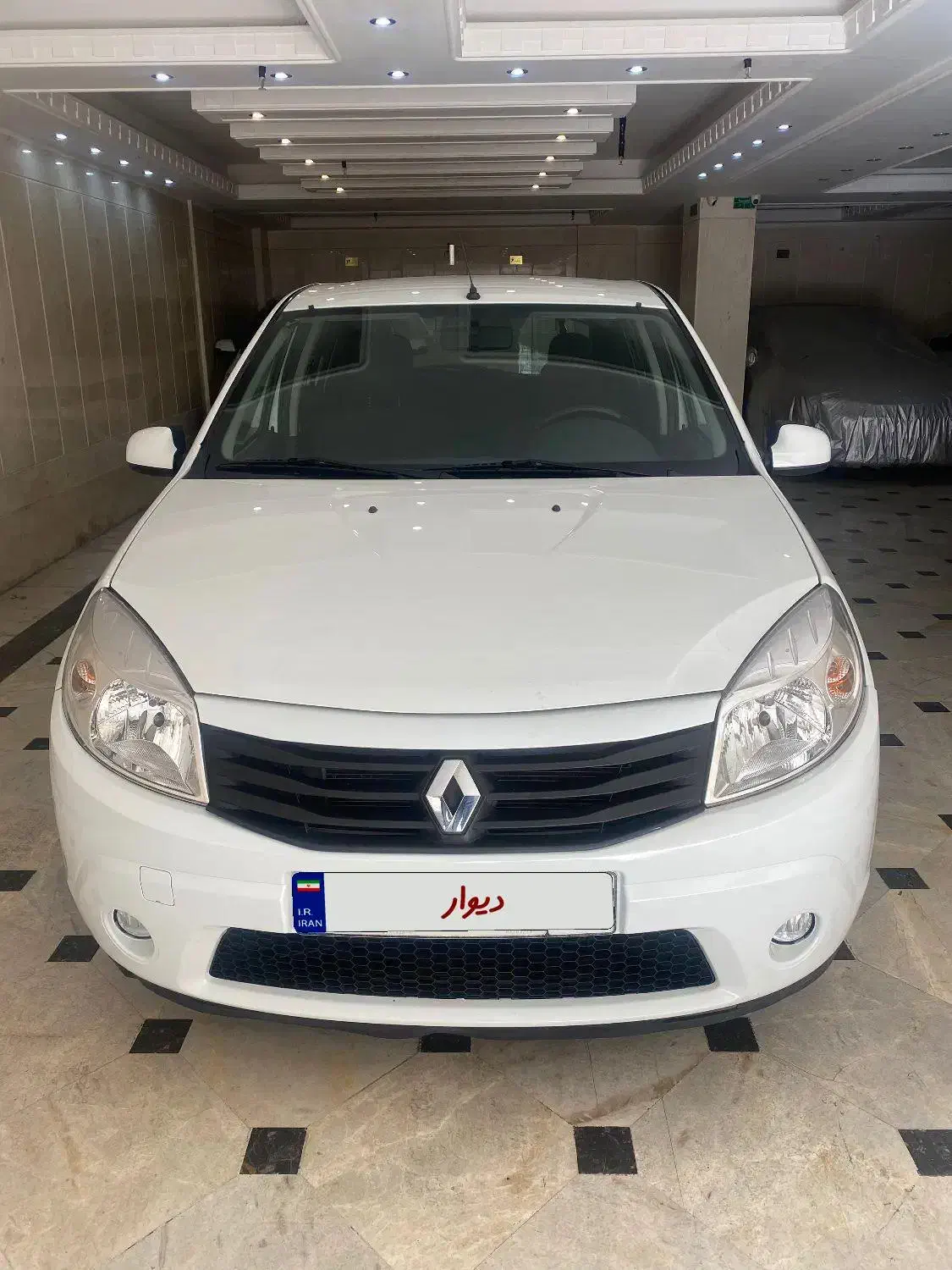 خودرو رنو، ساندرو آگهی ann_20835629