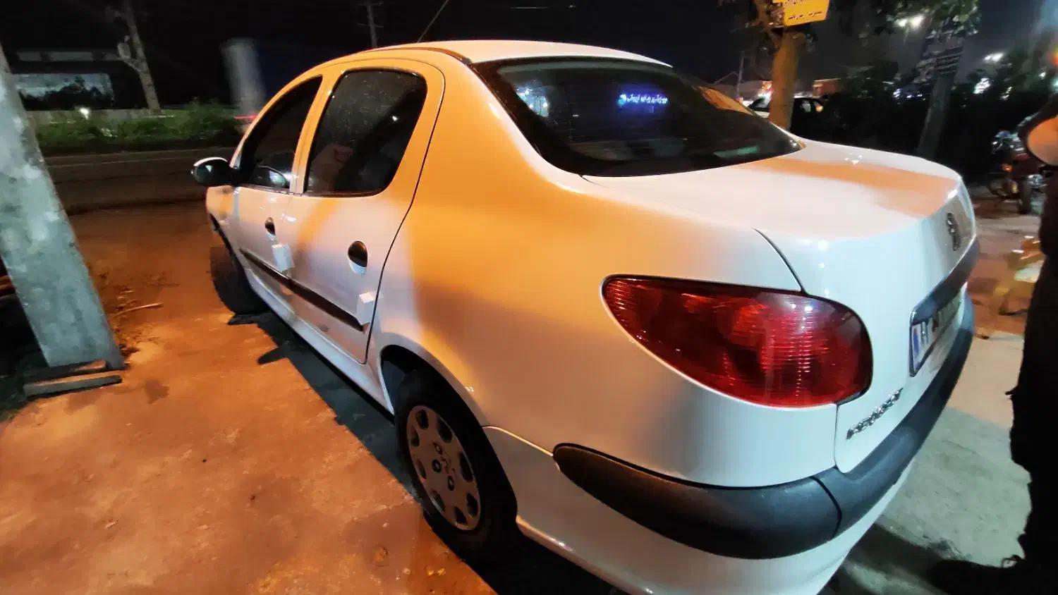 پژو ۲۰۶ صندوق دار v8 - 1394