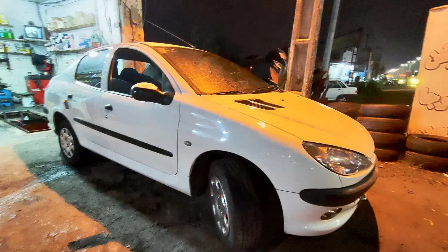 پژو ۲۰۶ صندوق دار v8 - 1394