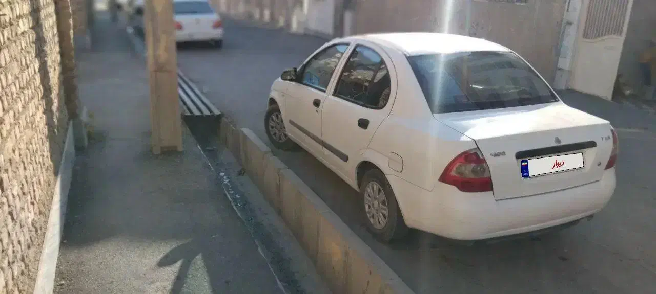 تیبا صندوق دار SX - 1395