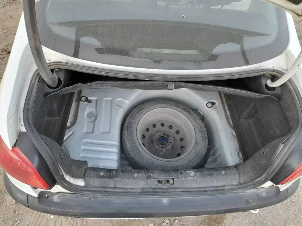 پژو ۲۰۶ صندوق دار v8 - 1395