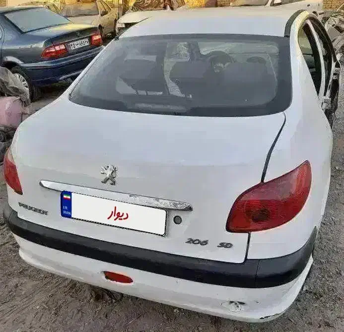 پژو ۲۰۶ صندوق دار v8 - 1395