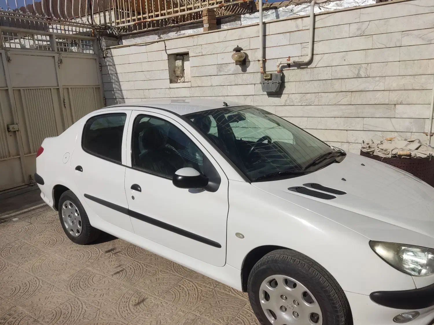 پژو ۲۰۶ صندوق دار v8 - 1395