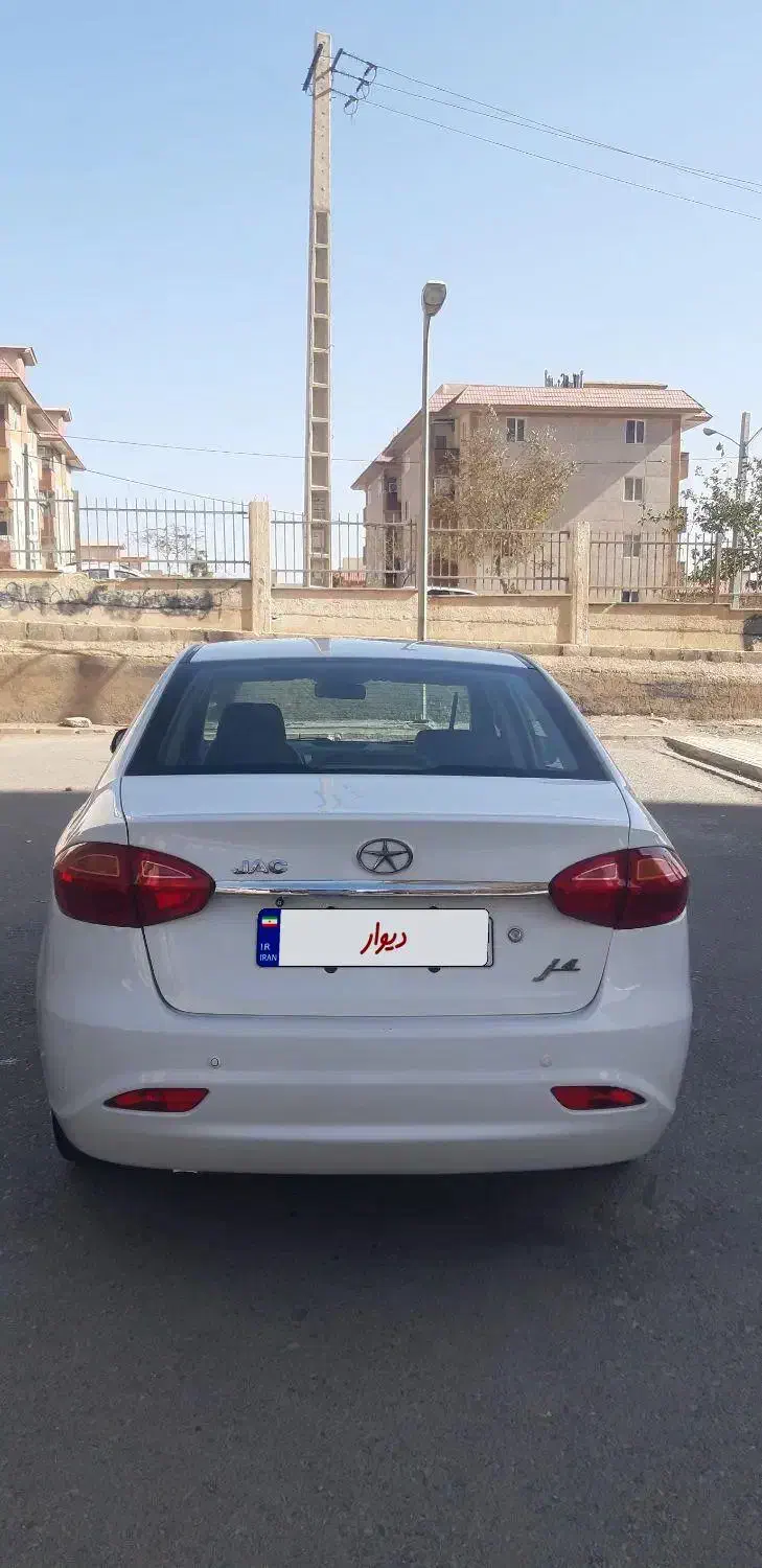جک J4 اتوماتیک ساده - 1401