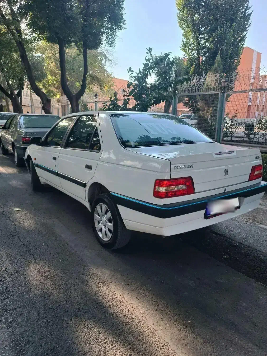 پژو 405 SLX بنزینی TU5 - 1393